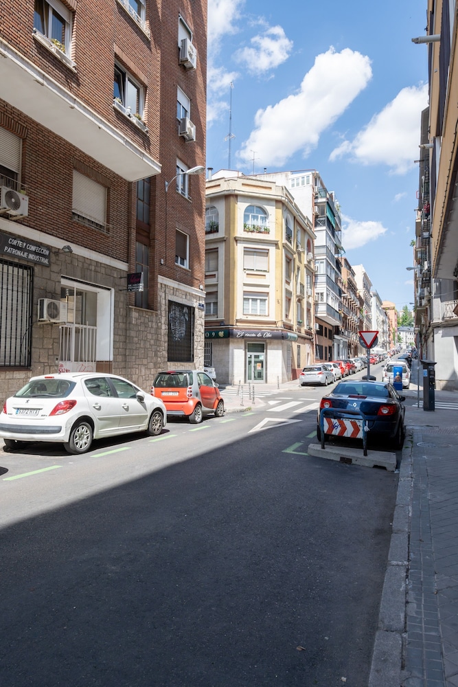 M Pvdp175 Amplio Apartamento de Tres Dormitorios