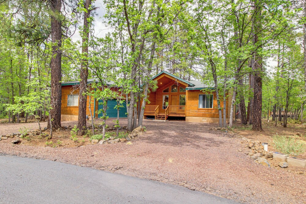 Unwind Fireside! Home 30 Mi to Sunrise Ski Resort