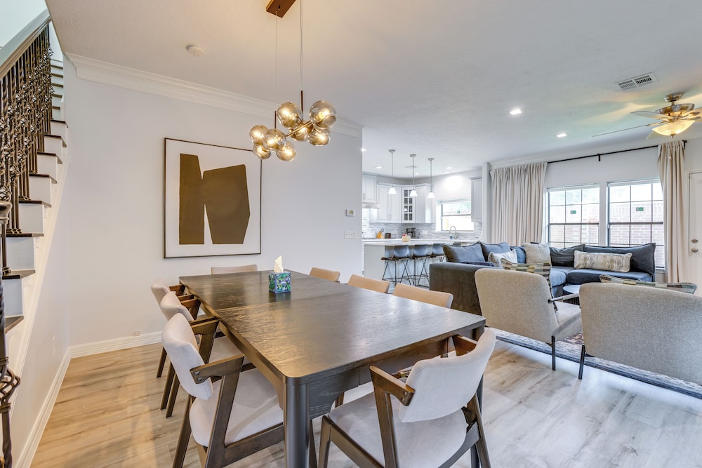 Pet-friendly Duplex Unit in Southwest Houston