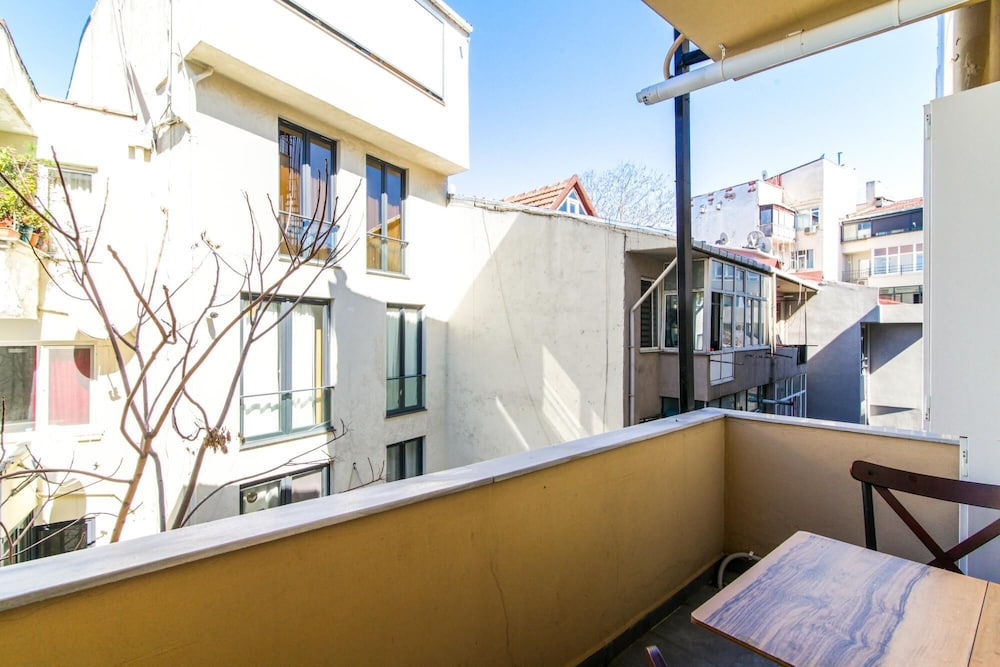 Fully Furnished Modern Flat in Sisli