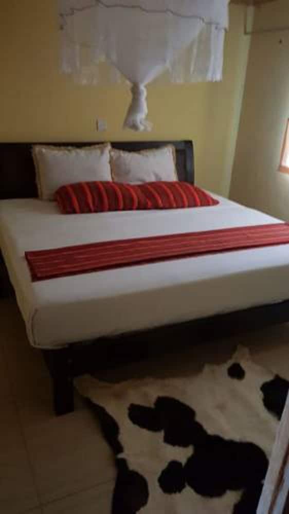 Mara Topi Safari Lodge view 2