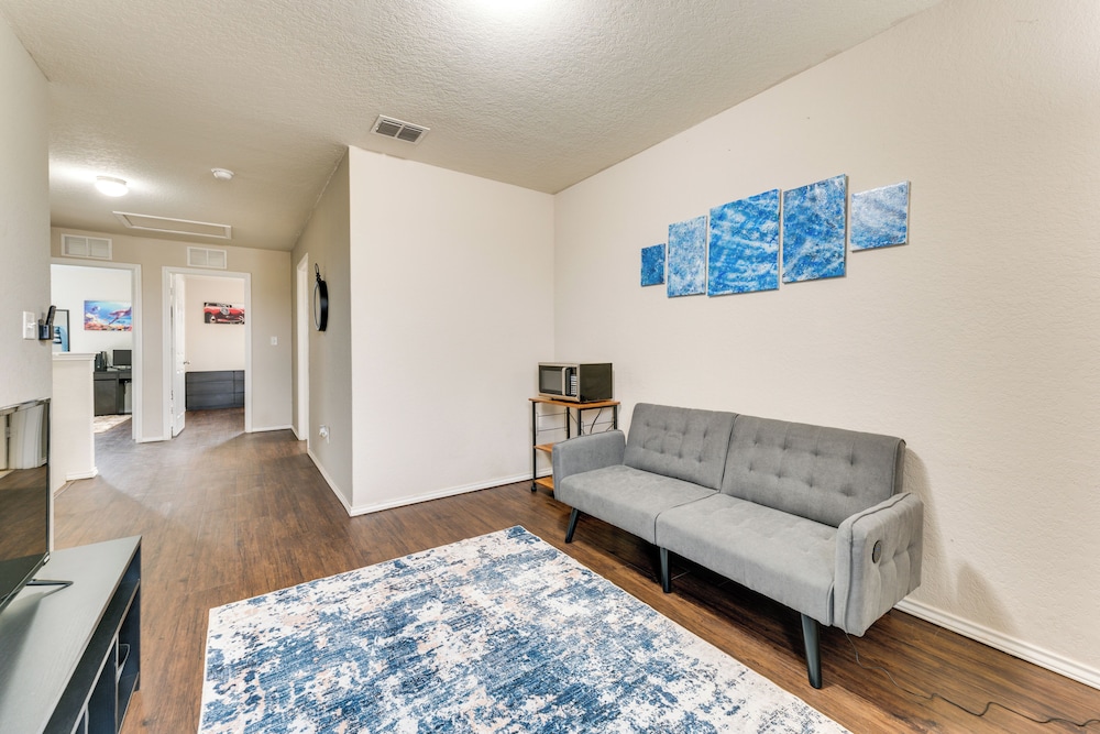 Near Hiking Trails: Home w/ Deck in San Antonio!