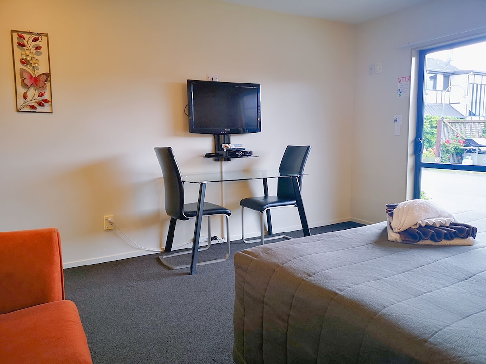 Aston Court Motel Blenheim