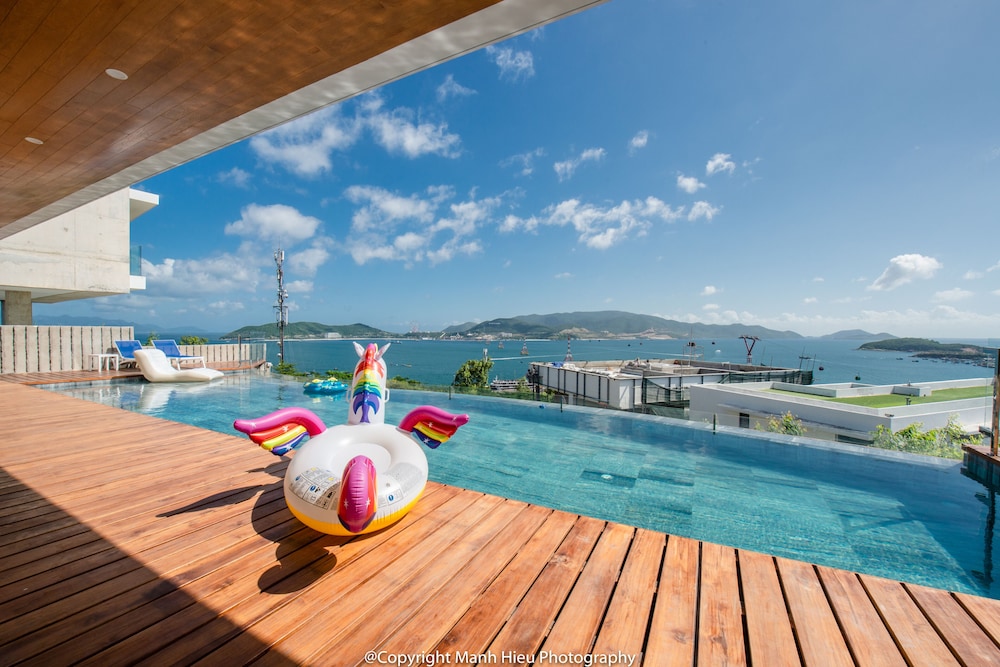 Casa Blanca Villas view 2