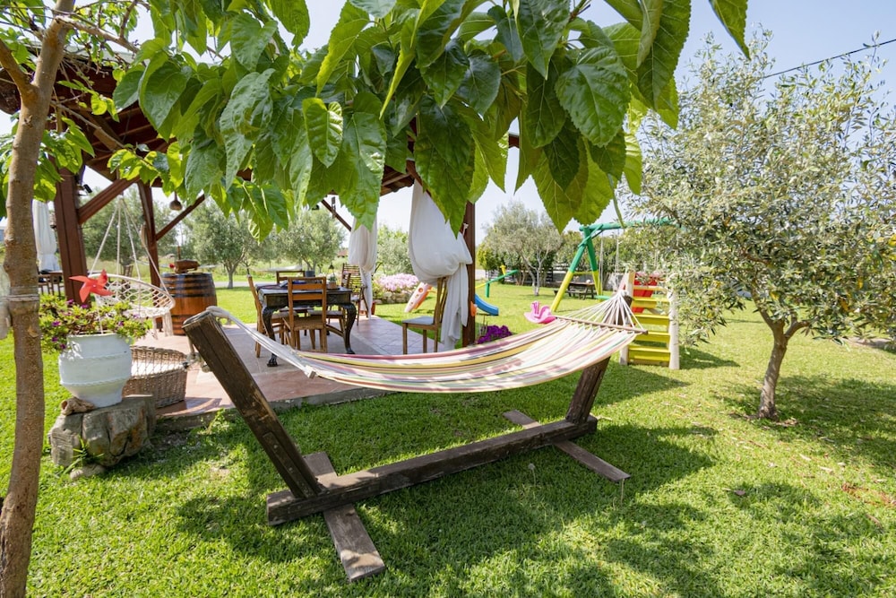 Frezia Maisonette by Travelpro Services photo 5