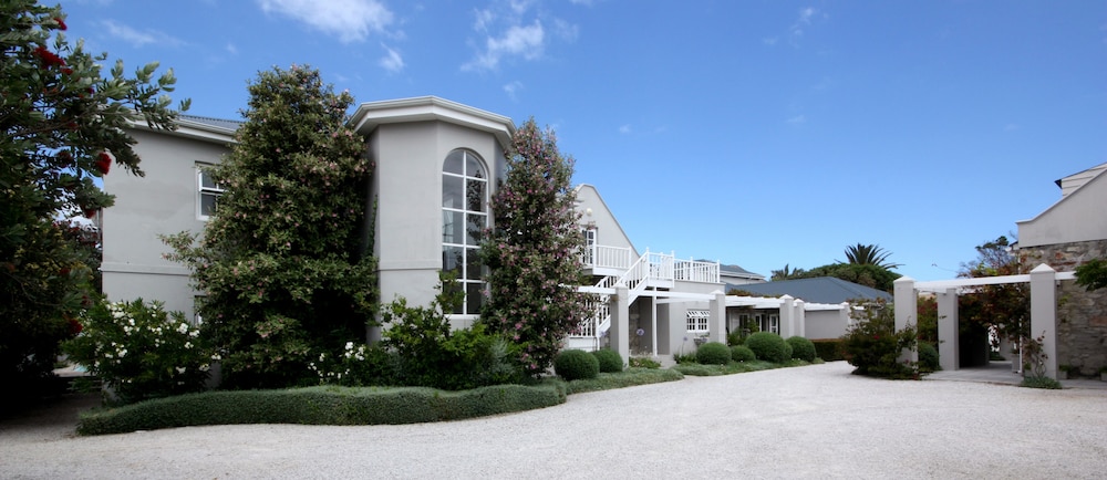 Ocean Eleven Guest House