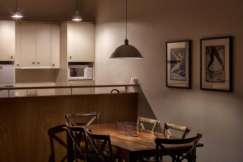 Squatter's Run Apartments