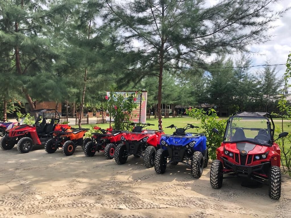 Madu Tiga Beach & Resort view 5