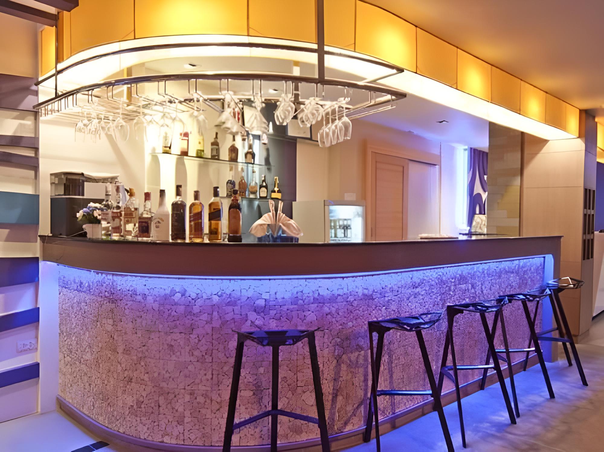 Ratana Apart-Hotel at Kamala