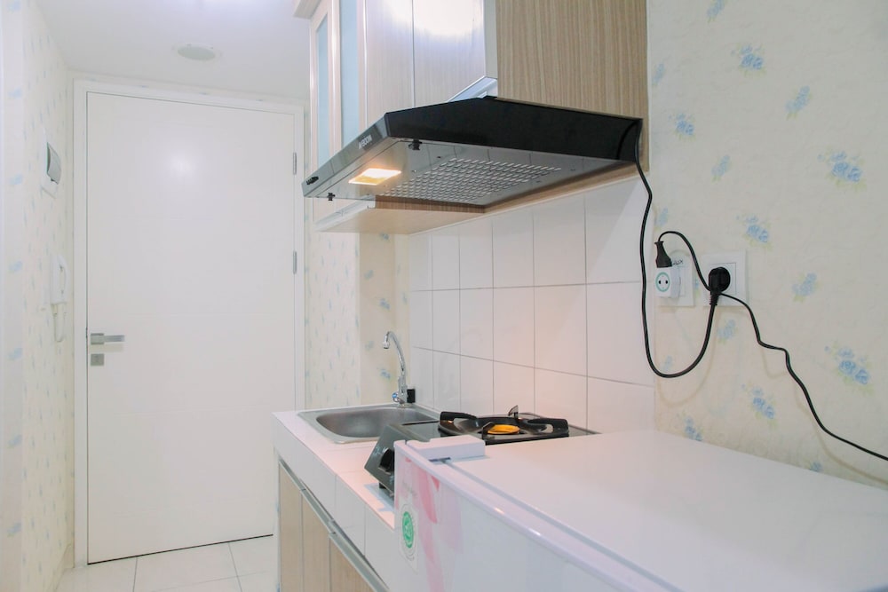 Modern Furnished Studio at Springlake Summarecon Bekasi Apartment view 5