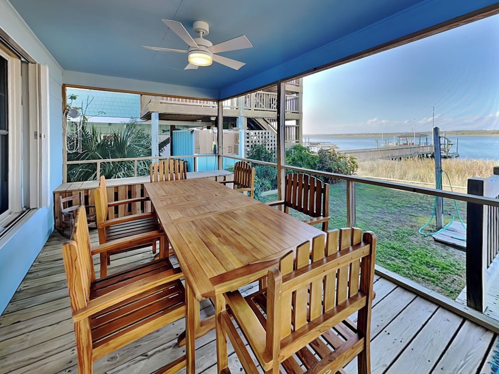 Whitaker Sea La Vie by Topsail Realty