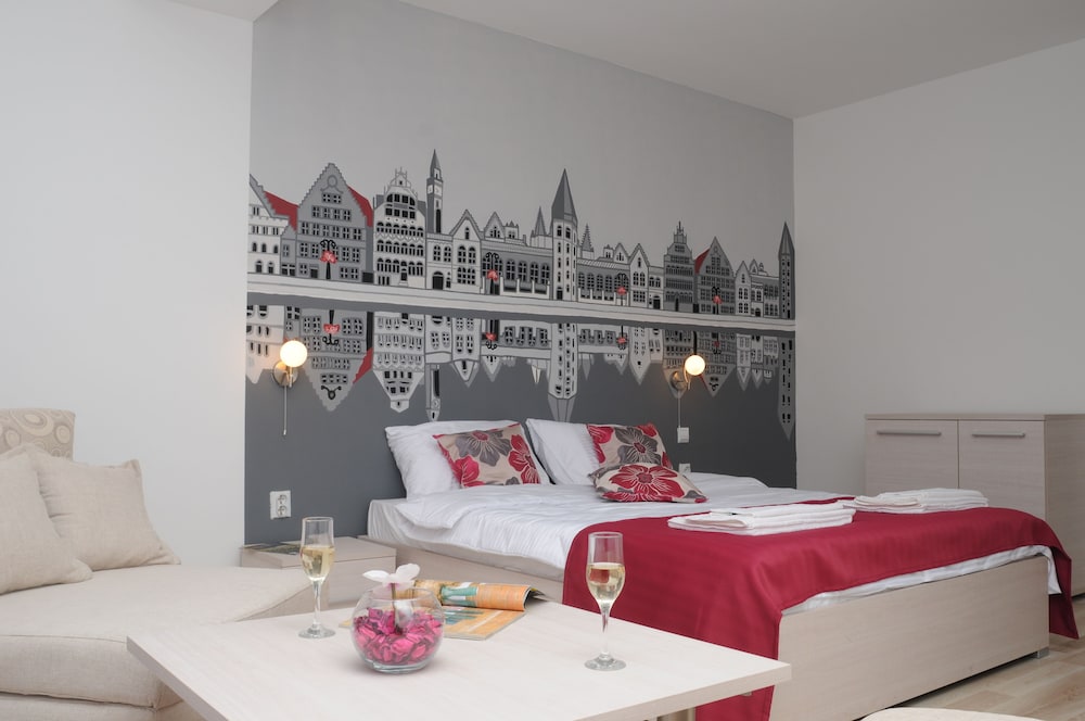 MM Rooms view 3