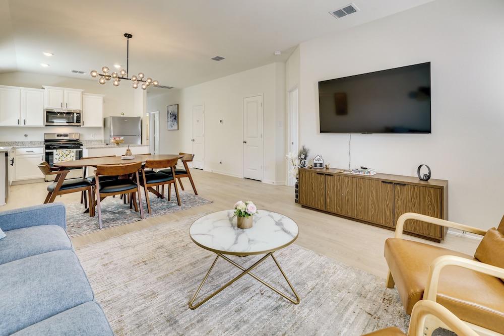 Game Room + Private Yard: Modern San Antonio Home