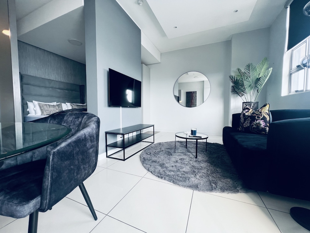 The Median Apartments
