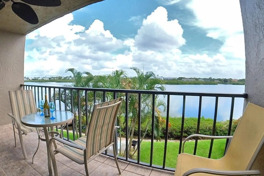 Sea Club #104 - Casa con Vista