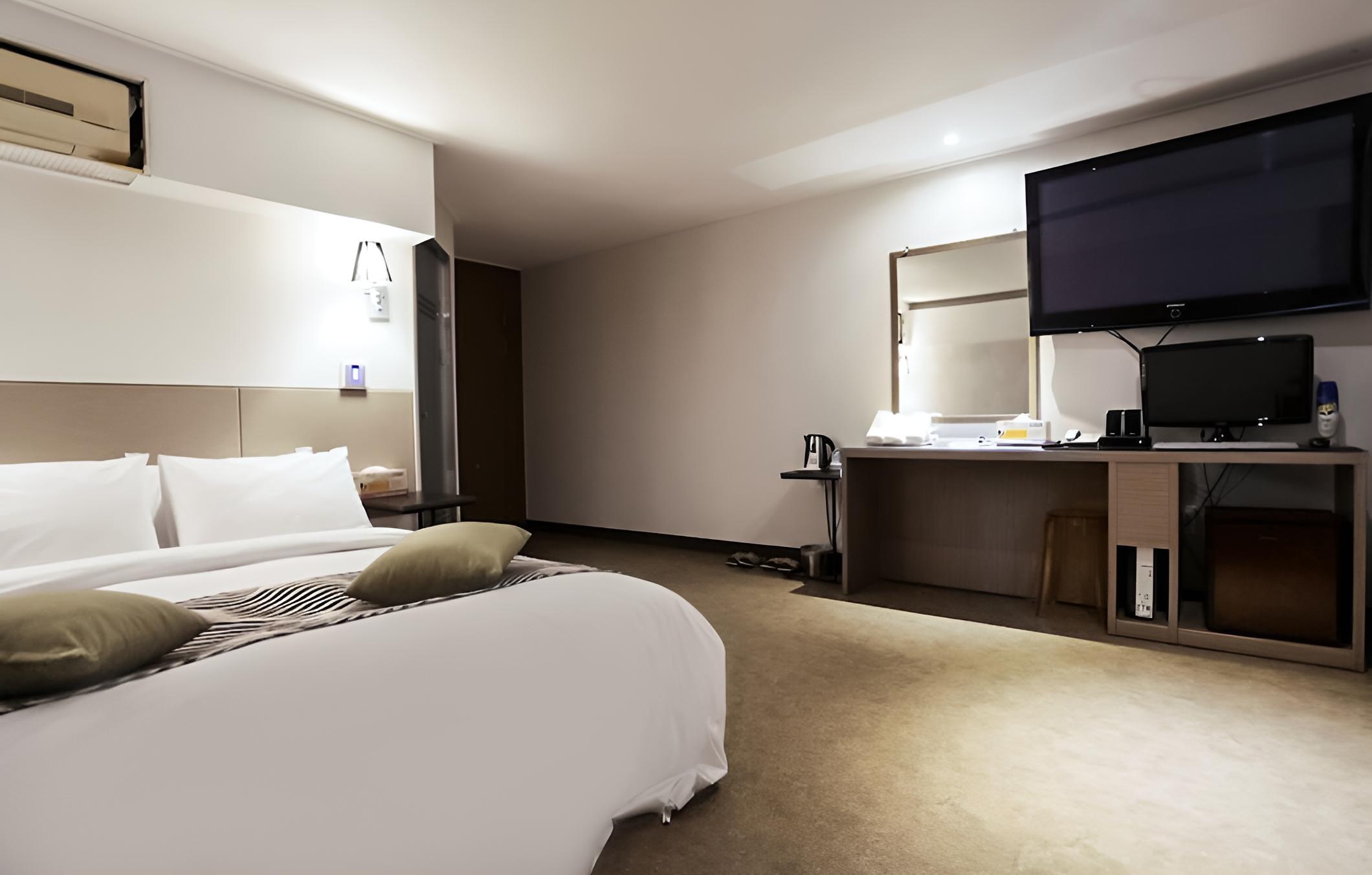 Yeoju Reverse Hotel view 2