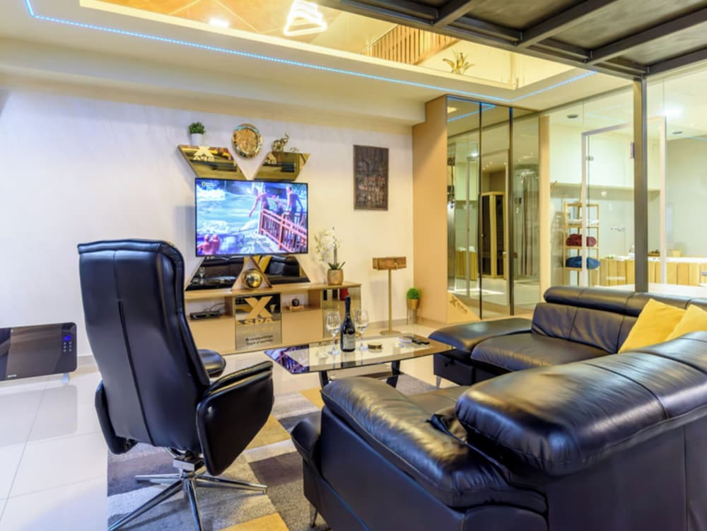 Xspa Apartment Cryptocurrency pay Available