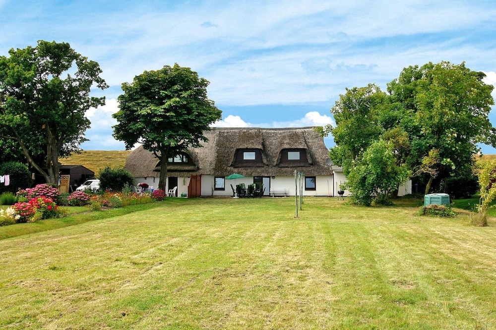 Holiday Home on the Dike, Busum view 4