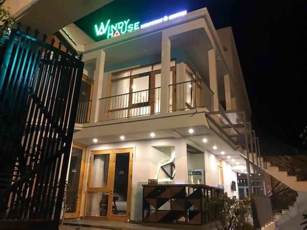 Windy House - Hostel