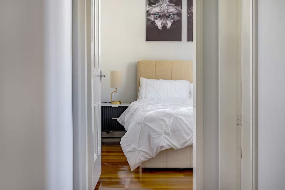 3BR Retro Escape ICC & Darling Harbour
