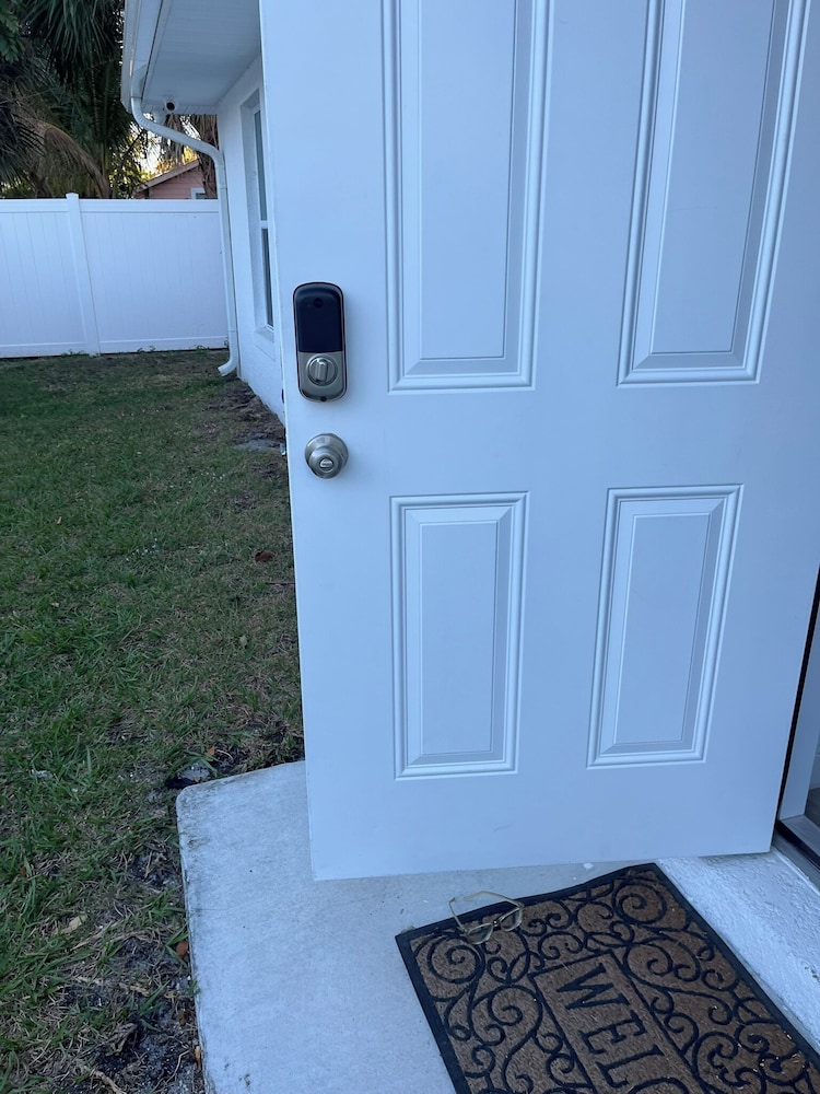 Cozy Fort Myers Extended Stay
