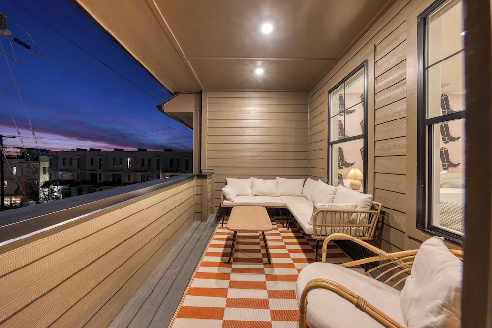 Lischey by Avantstay Modern 4bdr w/ Covered Patio Newly Built Nashville Home