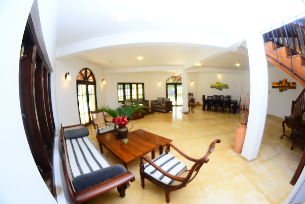 Sandy's Villa Hiriketiya view 3