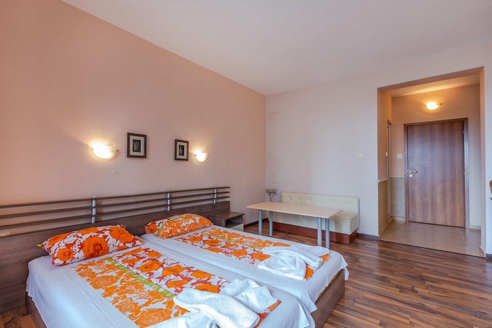 Double Room in Dafinka Guest House