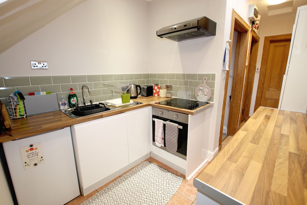 Kenneth Street Apartment view 5