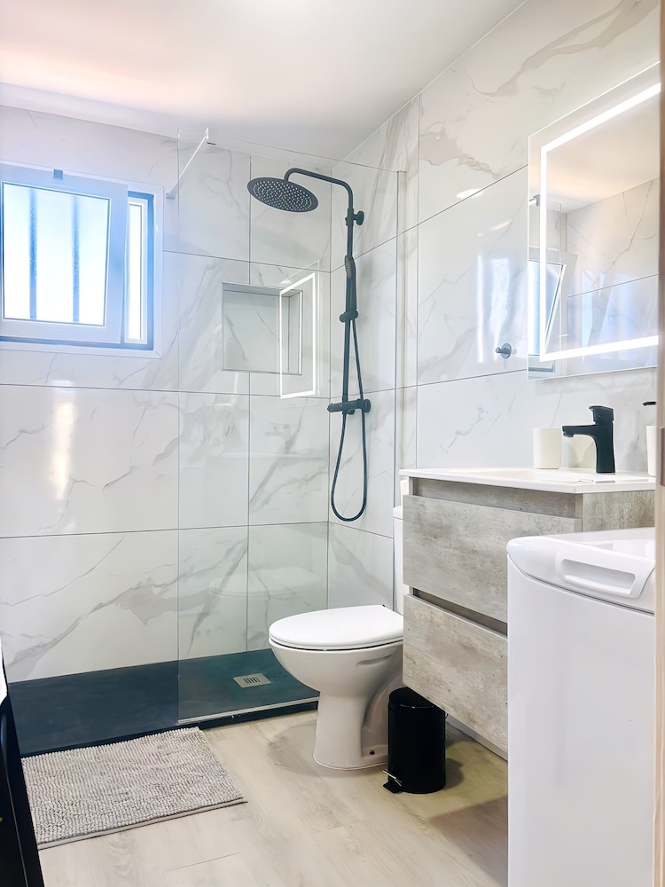 Apartment Bellissima With Pool and Wi-fi, 200m From the sea in Puerto del Carmen