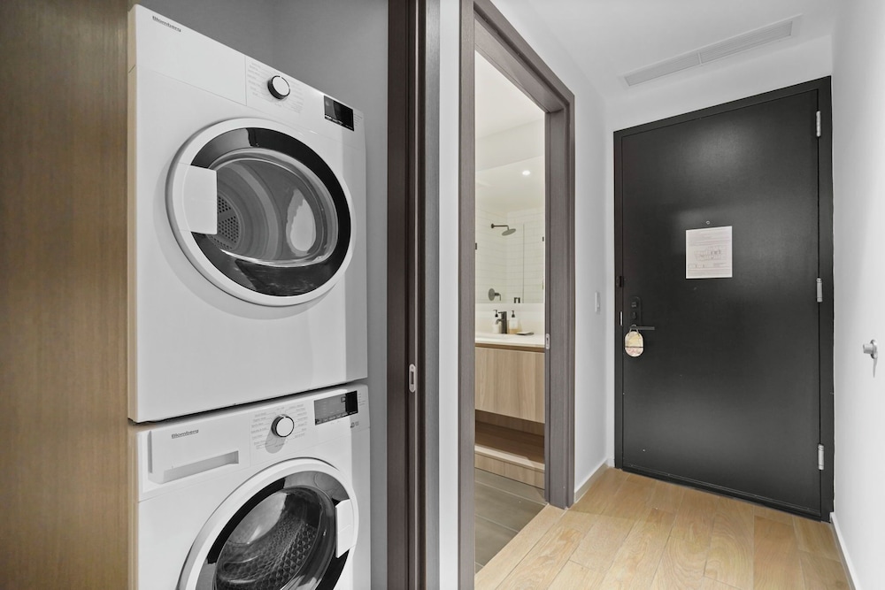 Beautiful Studio Near Bayfront Park