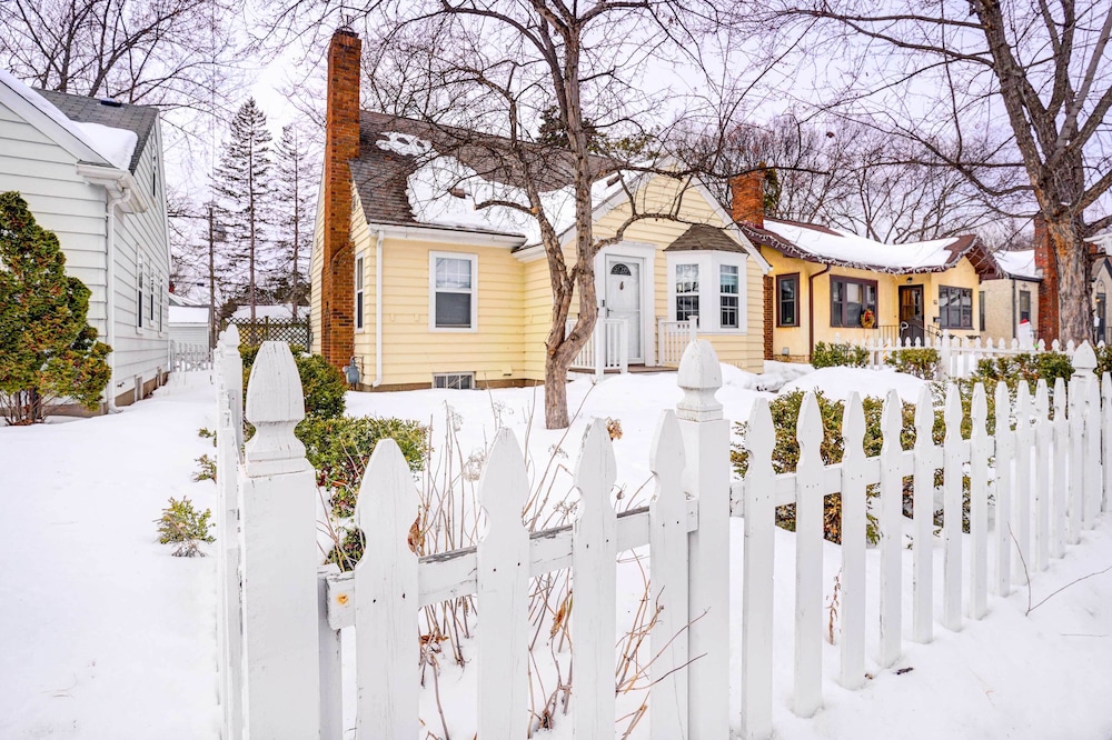 Charming Minneapolis Home < 1 Mi to Lakes! view 5