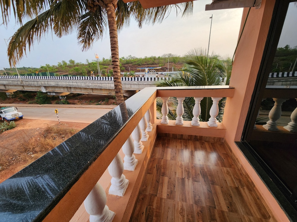 Sai Sharad Hotel