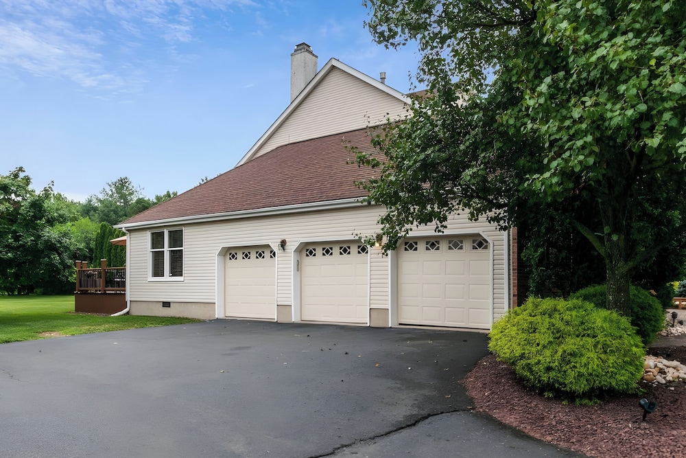 Hot Tub & Pool: Family Home 5 Mi to Princeton!