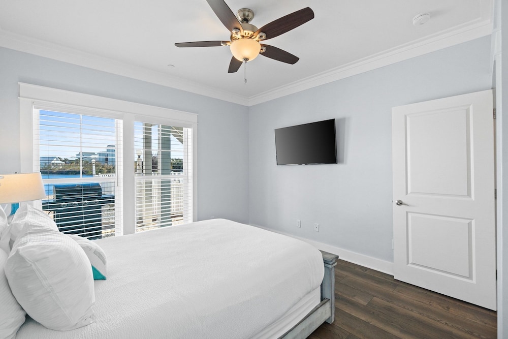Beach House - Riviera Retreat by PHG