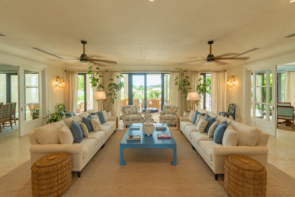 Lake Villa With Pool Table Tennis and Billiard