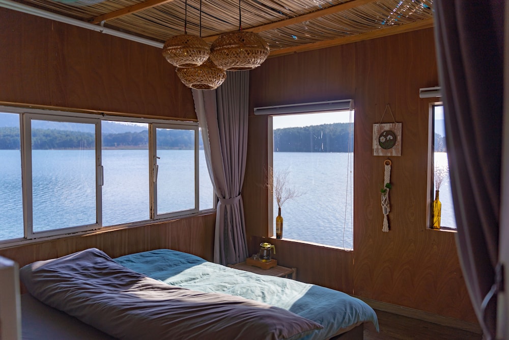 The Lake House Dalat - Hostel