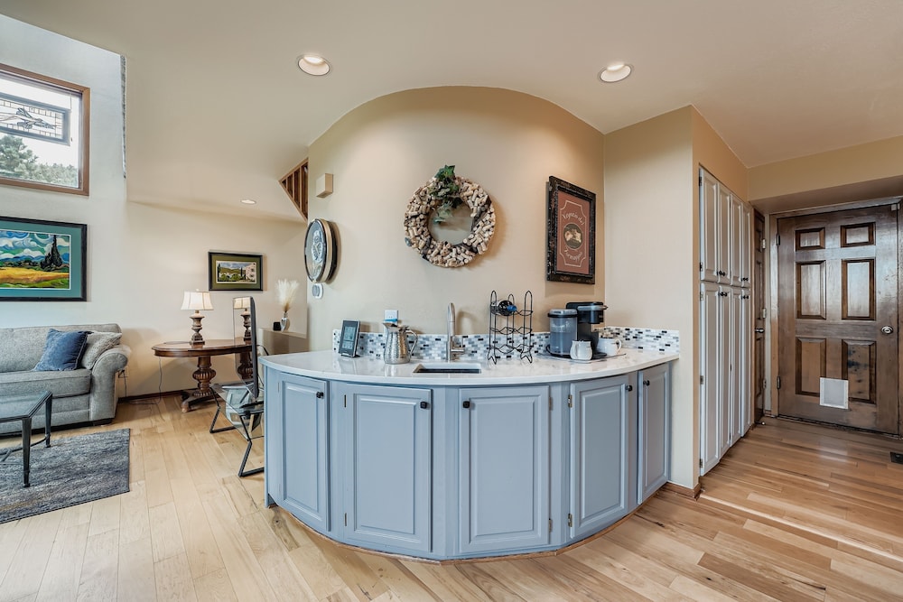 Chimney Creek 2 Bedroom Condo