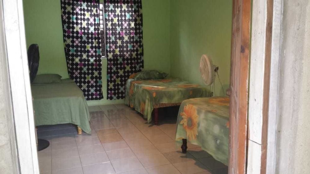 Yardie Guest House - Property Image 18