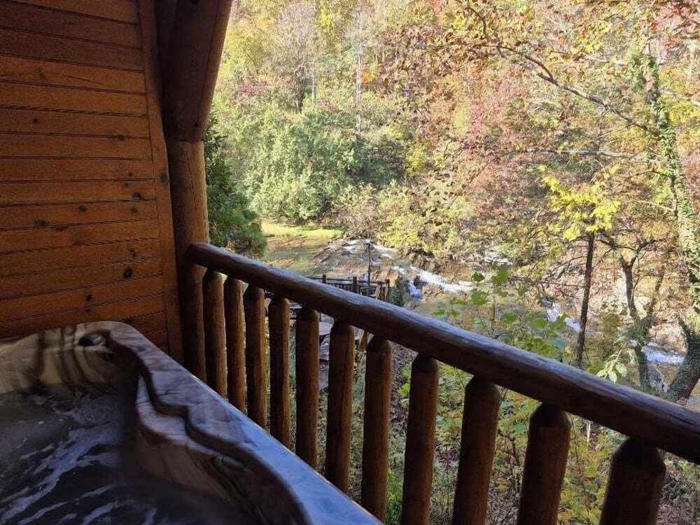 Reservation 2 Bedroom Cabin