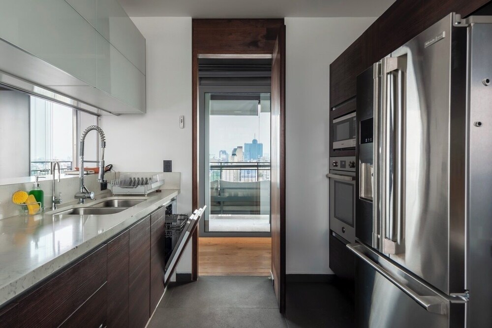 319-PH Luxury 3BR Duplex PH photo 5
