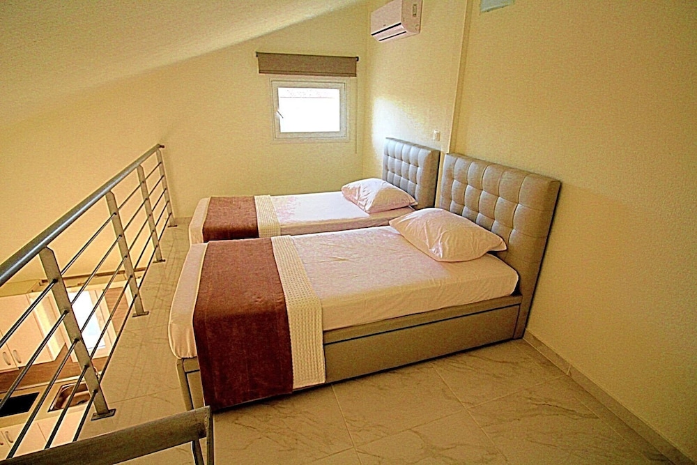 Sky Rays Luxury Apartments photo 5