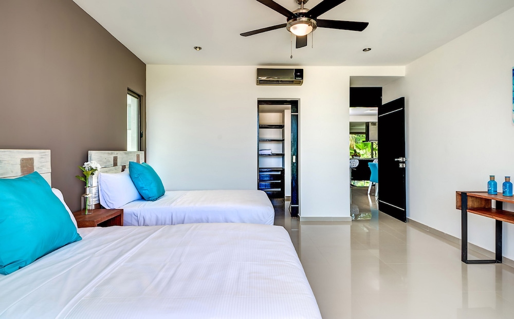 Acacia Condos