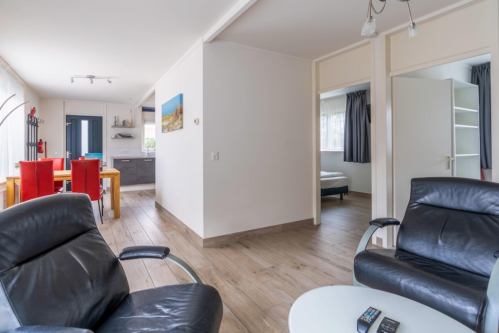 Cozy and Comfortable 4-person Bungalow