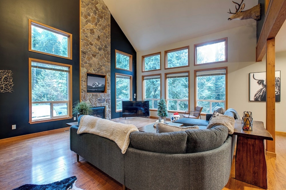 Glacier Springs Cabin 20 An Elegant Country Home