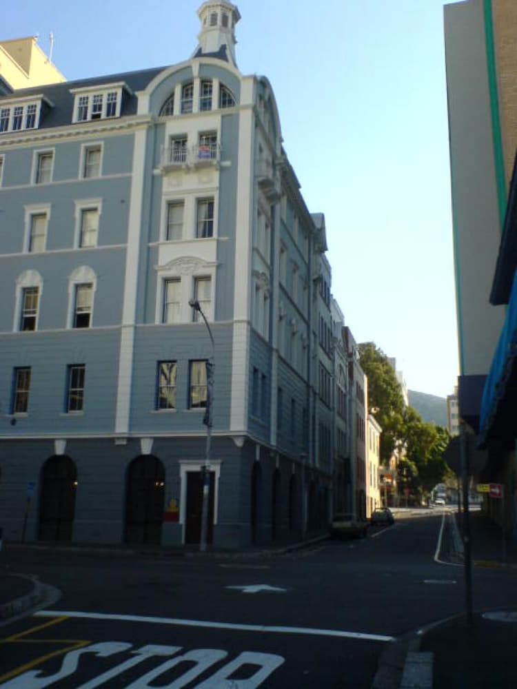 Glaston House