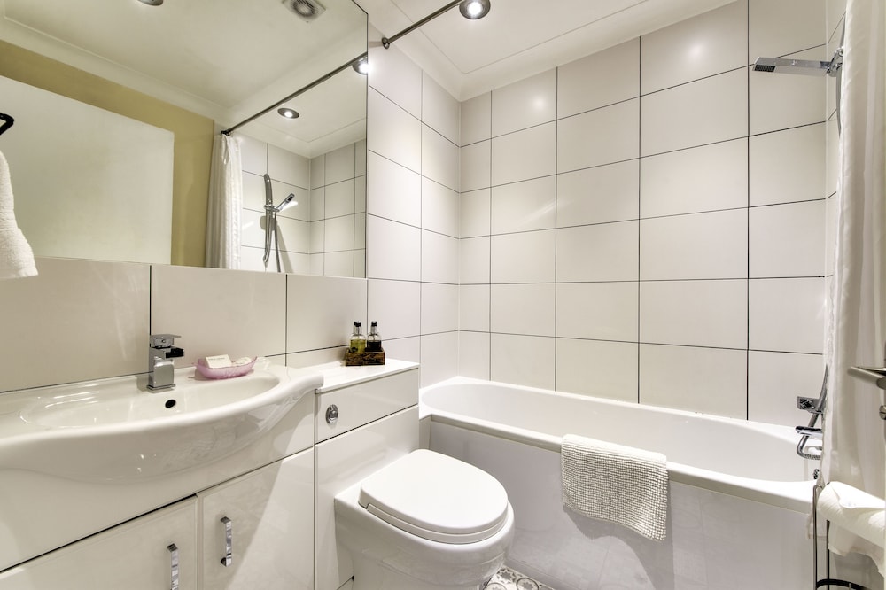 Maya's Glasgow Holiday Homes