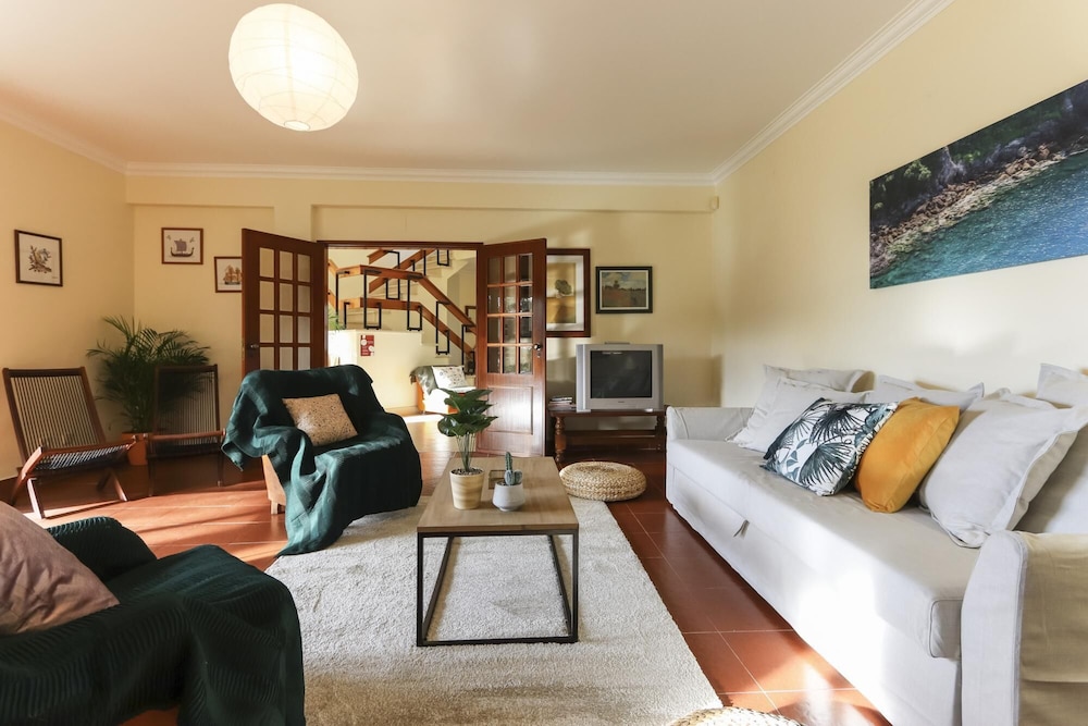 Sintra Classic Villa by Homing