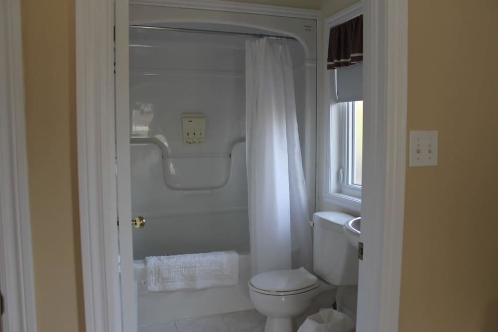 Mackenzie House B&B by Elevate Rooms