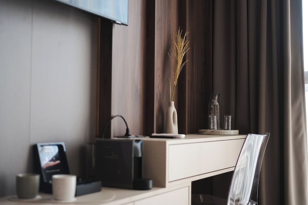 DISTRICT boutique